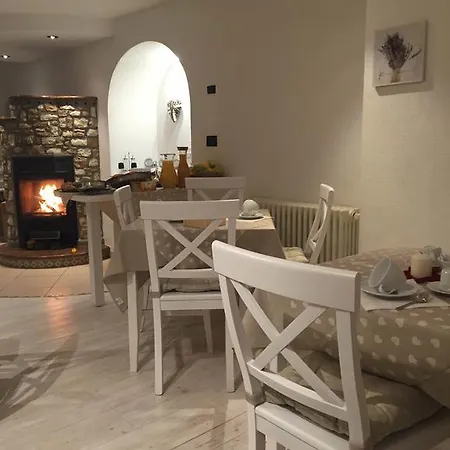 Rosso Pila Bed & Breakfast *